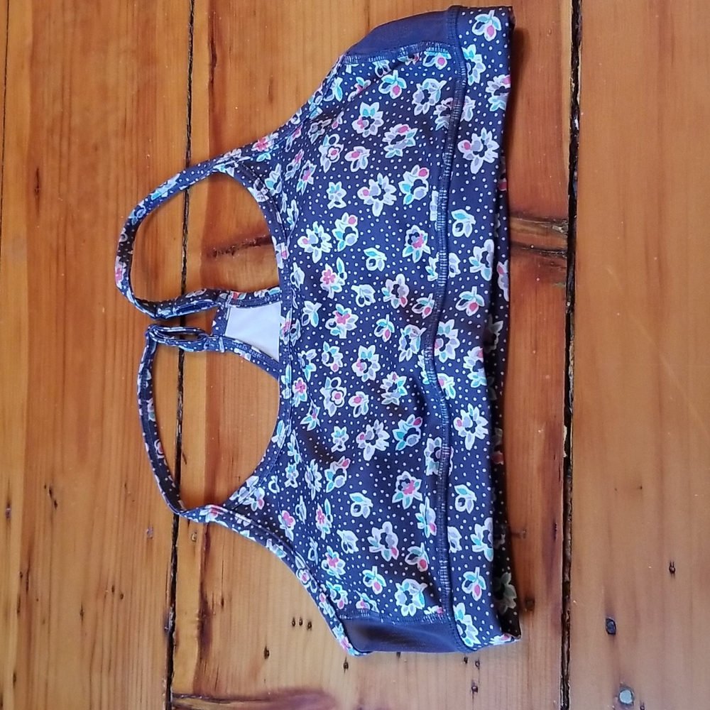 Sports bra